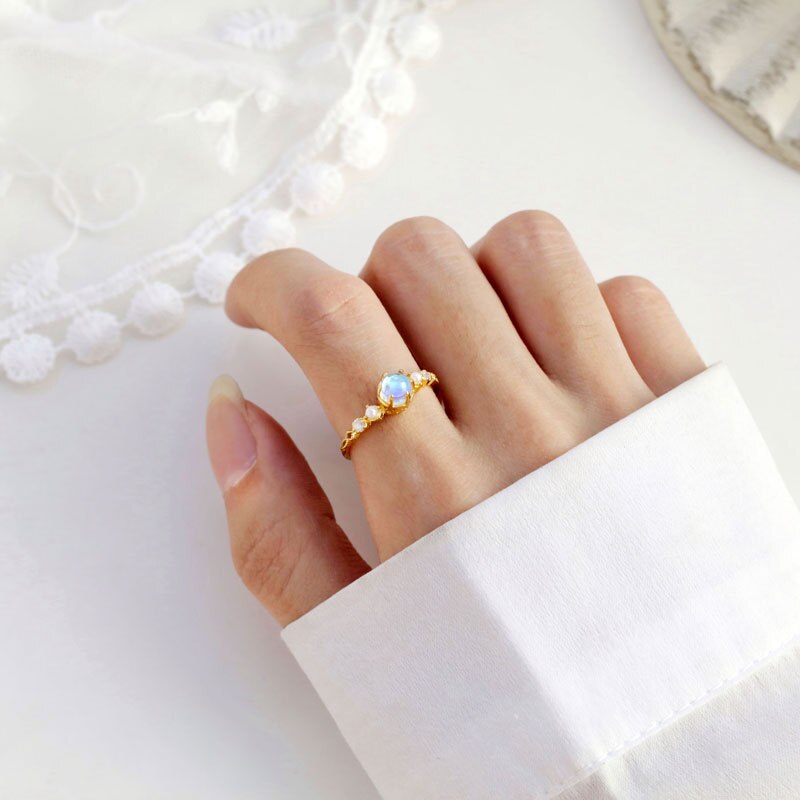 Sterling Silver Moonstone Ring