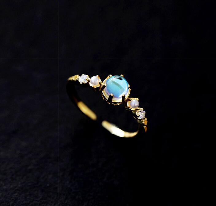 Sterling Silver Moonstone Ring
