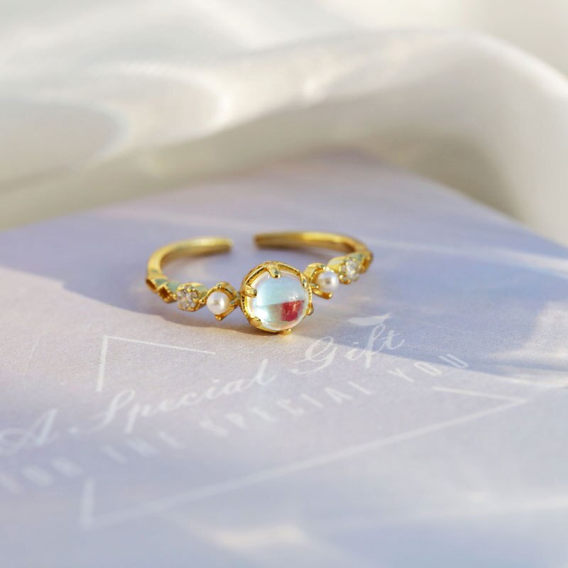 Sterling Silver Moonstone Ring